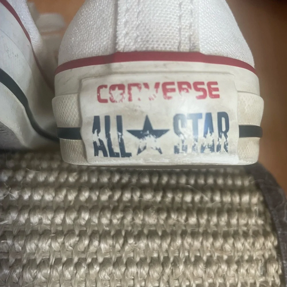 Converse Chuck Taylor All-Star Unisex White Low Top Sneakers Women’s 7 Men’s 5 - Picture 8 of 16